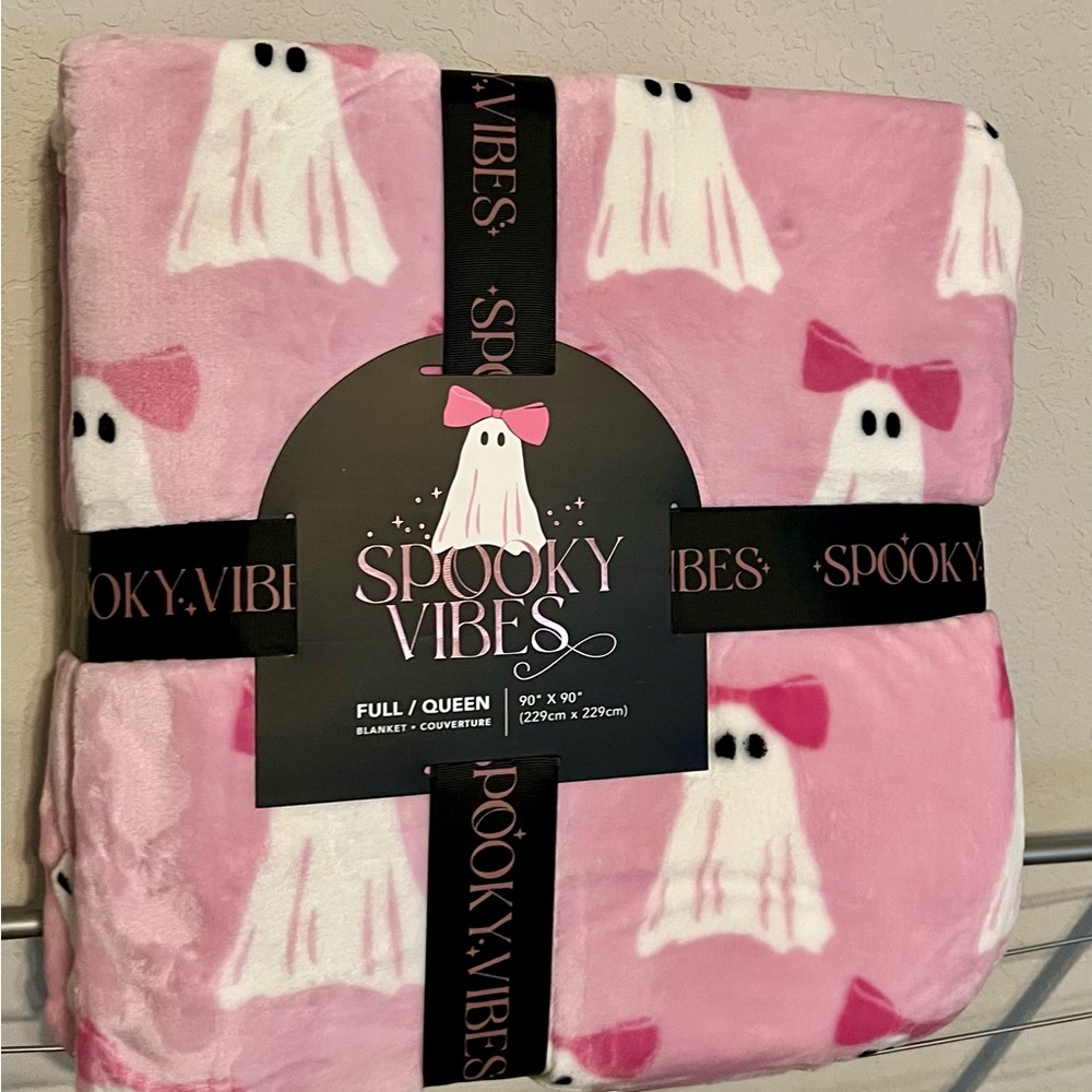 Pink Bow Ghost Print Blanket